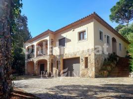 Casa (unifamiliar aislada), 450 m², cerca de bus y tren, Golf Costa Brava - Bufaganyes