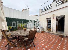 Houses (terraced house), 250 m², near bus and train