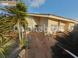 Houses (villa / tower), 967 m²