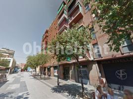 Piso, 86 m², cerca de bus y tren