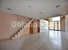 For rent shop, 208 m², Calle de Montserrat, 25