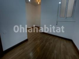 Flat, 57 m², near bus and train