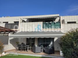 Houses (terraced house), 159 m², Calle Montserrat Roig