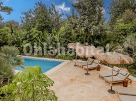 Houses (villa / tower), 760 m²