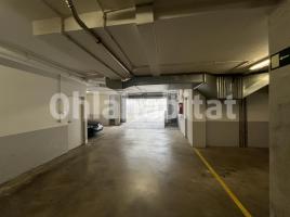 For rent parking, 12 m², almost new, Calle d'Amadeu Vives, 31