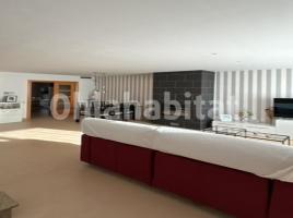 Casa (unifamiliar adosada), 300 m², seminuevo, Calle ONZE SETEMBRE, 26