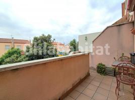 Houses (terraced house), 210 m², almost new, Avenida Catalunya