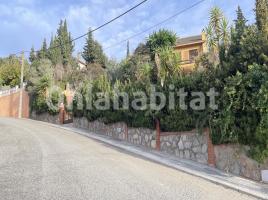 Houses (villa / tower), 208 m², Calle Montjuic