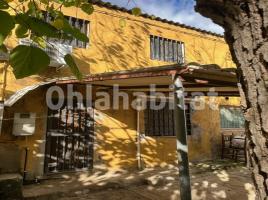 Houses (villa / tower), 85 m², Calle dels Clavells