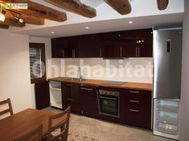 Houses (detached house), 423 m², near bus and train, almost new