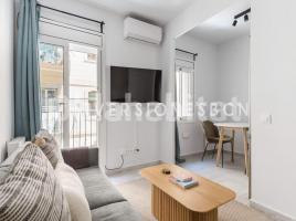 Alquiler piso, 33 m², cerca bus y metro