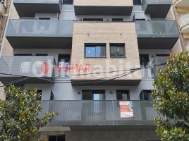 Flat, 88.34 m², near bus and train, new