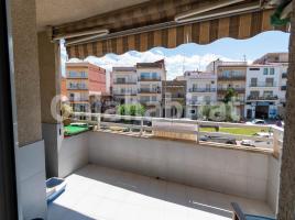 Piso, 108 m², cerca de bus y tren