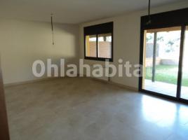 Lloguer Casa (unifamiliar adossada), 240 m², prop de bus i tren