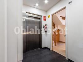 Ático, 140 m², cerca de bus y tren, seminuevo, Calle de Pau Claris