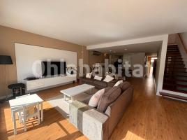 Lloguer Casa (unifamiliar adossada), 150 m², prop de bus i tren