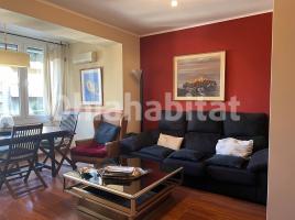 Flat, 94 m², near bus and train