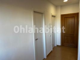 Flat, 41 m², almost new