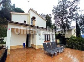 Houses (villa / tower), 277 m²