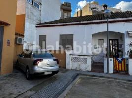 Houses (terraced house), 95 m², Avenida PRIMER D'OCTUBRE