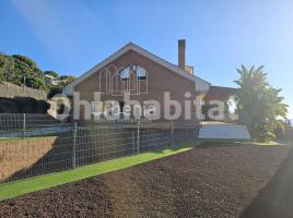 Houses (terraced house), 522 m², almost new, Zona