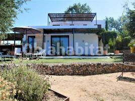 Houses (villa / tower), 187 m², almost new, Avenida Antonio Machado