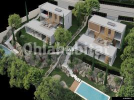 Houses (villa / tower), 200 m², Avenida del Vescomtat de Cabanyes