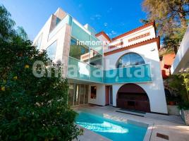 Casa (unifamiliar adossada), 517 m², Zona