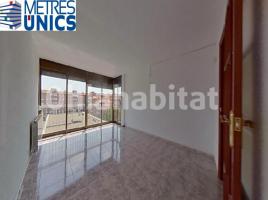 Pis, 77 m², prop de bus i tren, Calle de Ramon d'Abadal