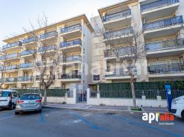 Apartament, 63 m², Calle COLON 