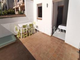 For rent Houses (terraced house), 182 m², near bus and train