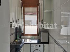 For rent Houses (terraced house), 182 m², near bus and train