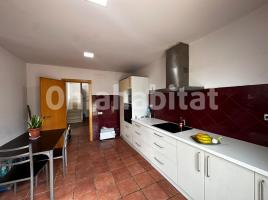 Casa (chalet / torre), 267 m², seminuevo