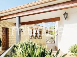 Hotel, 639 m²