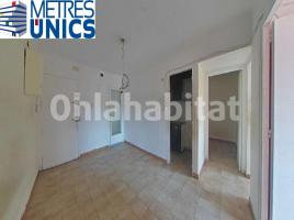 Piso, 53 m², cerca de bus y tren, Calle de Joan Maragall