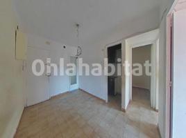 Piso, 53 m², cerca de bus y tren, Calle de Joan Maragall