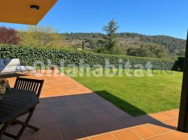 Casa (chalet / torre), 332 m², seminuevo