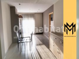Attic, 123 m², almost new, Calle del Doctor Candi Bayés, 49
