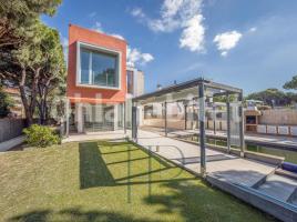 Louer  (unifamiliar aïllada), 522 m², presque neuf, Calle de Cunit