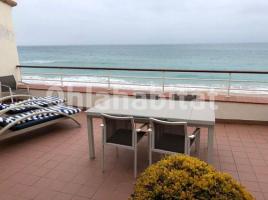 Apartament, 119 m², près de bus et de train, Calle Botigues de Mar