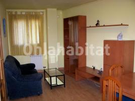 For rent apartament, 37 m², near bus and train, Calle de l'Anselm Clavé
