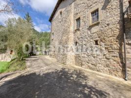 Houses (masia), 1200 m², Calle la baumeta
