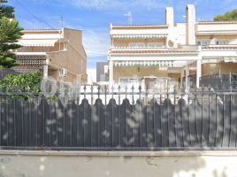 (unifamiliar adossada), 163 m², Calle Guatemala, 2