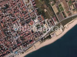 Urban, 1036 m², near bus and train, Calle de Sant Jordi, 36