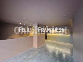 Alquiler local comercial, 135 m², seminuevo, Avenida de Cerdanyola