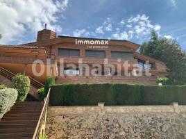 Casa (unifamiliar adossada), 613 m², Zona