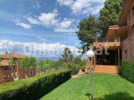 Casa (unifamiliar adossada), 613 m², Zona