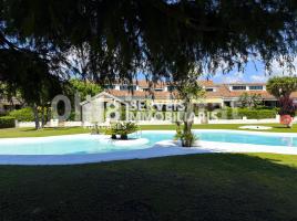 Casa (unifamiliar adosada), 219 m², cerca de bus y tren