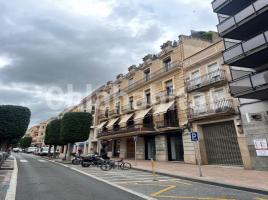 For rent business premises, 180 m², Calle de Martí Folguera