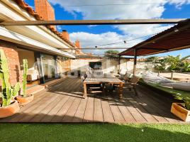 Houses (terraced house), 178 m², almost new, Avenida de Bofarull